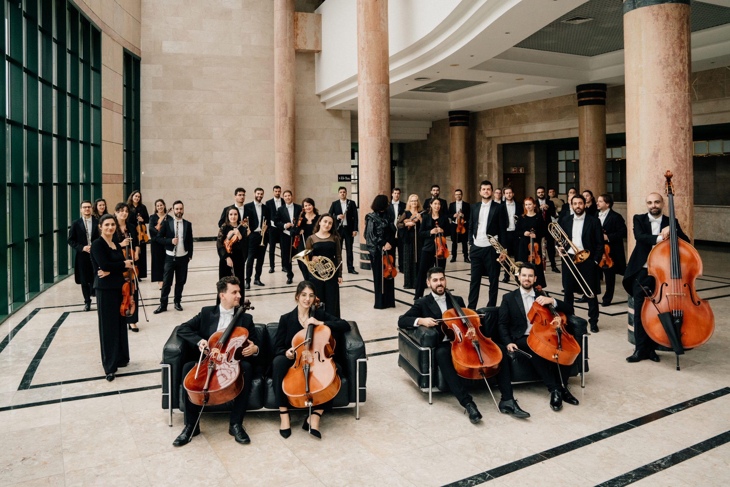 “O Barbeiro De Sevilha” Sobe Ao Palco Do Europarque Com Cenografia Feirense